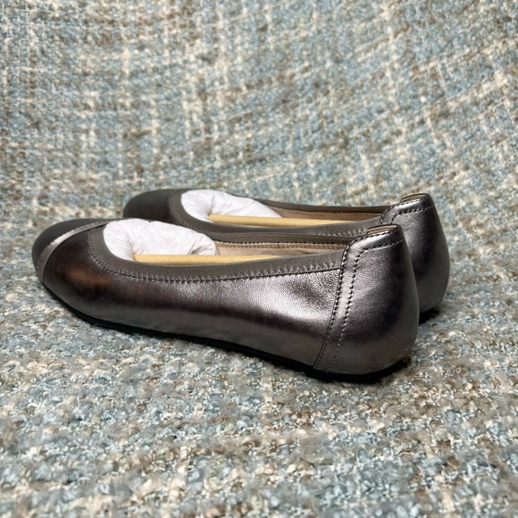 Vionic Caroll Metallic Ballet Flat w/ Concealed Orthotic Arch Support in Pewter - Picture 3 of 9